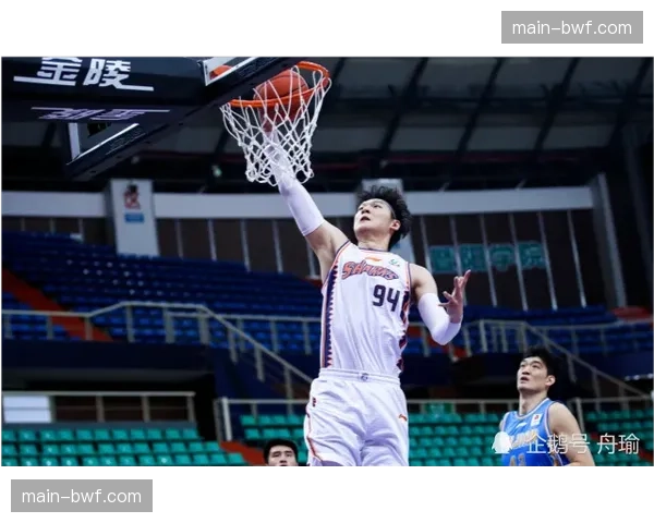 上海久事大胜福建浔兴，王哲林面对旧主高效取分